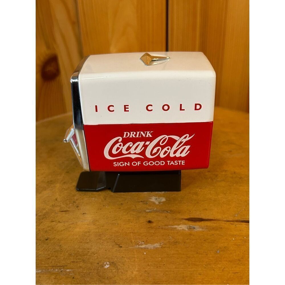 Vintage (1997) Die Cast Coca-Cola Sign of Good Taste Soda Fountain Music Box (86